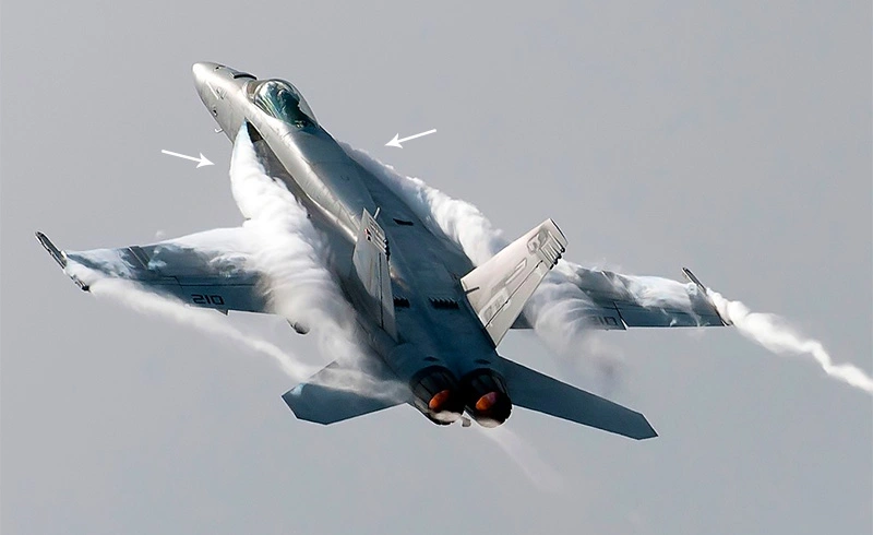 F-18 образование вихрей