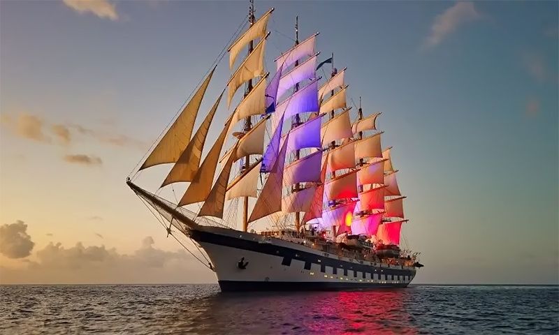 Royal Clipper